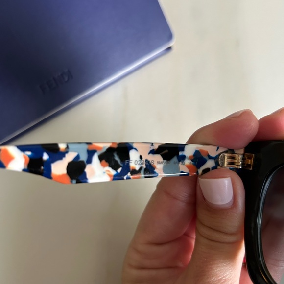 Fendi - Picture 4 of 5